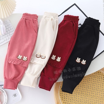 Lányoknak tervezett fleece-bevonatú, lazán szabott koreai stílusú sportnadrág csipkés szegéllyel, újszülötteknek 0–12 hónap, tavasz–ősz