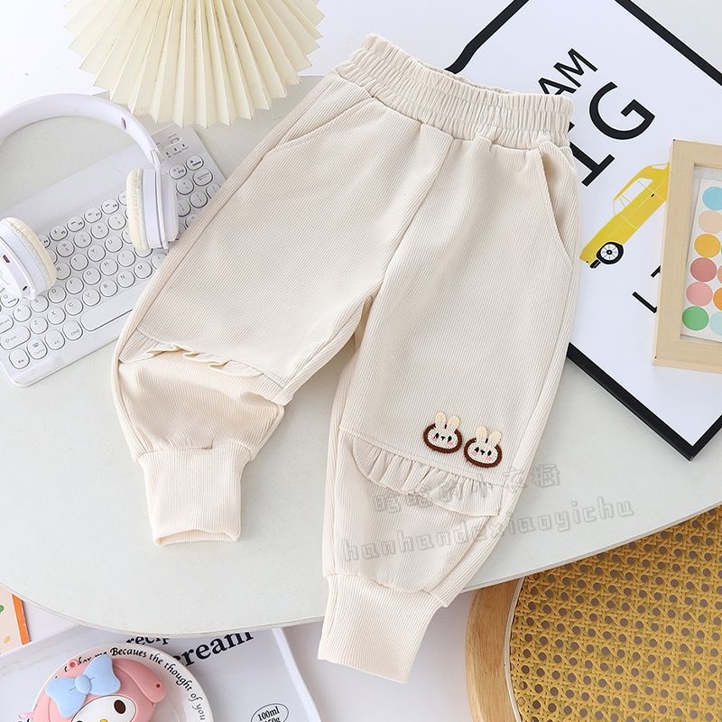 Lányoknak tervezett fleece-bevonatú, lazán szabott koreai stílusú sportnadrág csipkés szegéllyel, újszülötteknek 0–12 hónap, tavasz–ősz