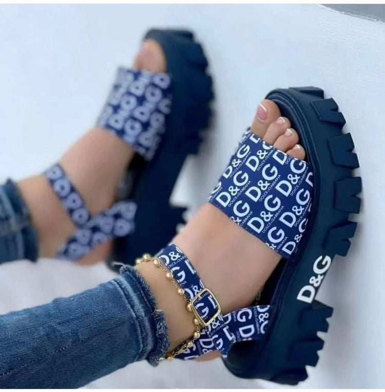 Rimske sandale s debelom platformom, 5–8 cm, kopča, stražnji remen, gumeni đon, za žene
