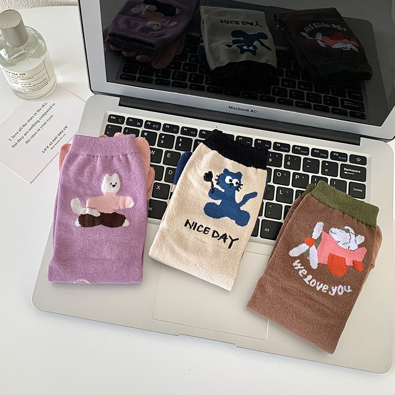 Чорапи с пет пръста, разделени пръсти, средно дълги, дамски памучни, попиване на пот, 80–90% памук, подходящи за есен-зима-пролет.