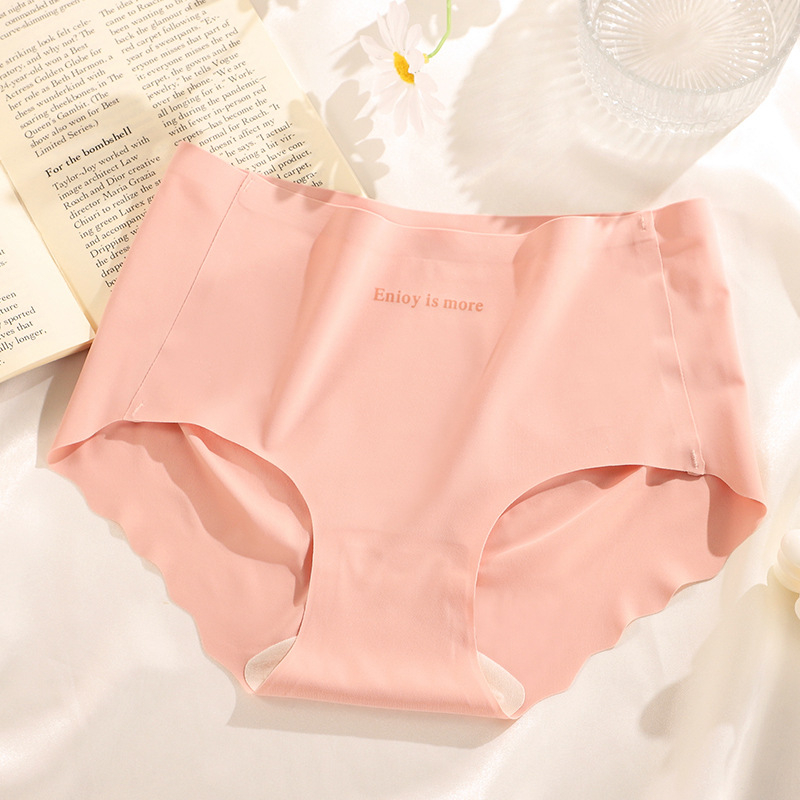 Γυναικείο εσώρουχο Ice Silk, διαπνέον, μεσαίας μέσης, κύριο ύφασμα 90–95% νάιλον, επένδυση καβάλου 80–90% Mulberry μετάξι