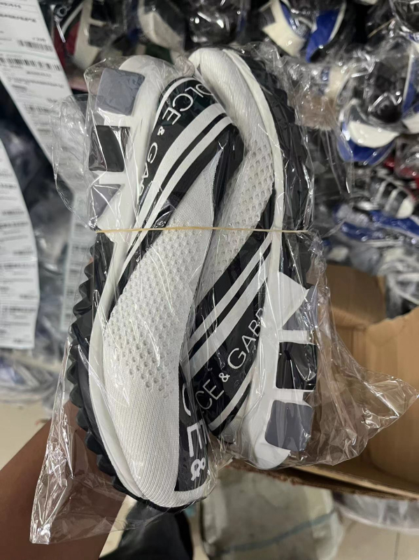 Спортно-ежедневни обувки за жени с дишащ мрежест горен слой, кръгъл нос, плосък ток, гума подметка, текстилна стелка