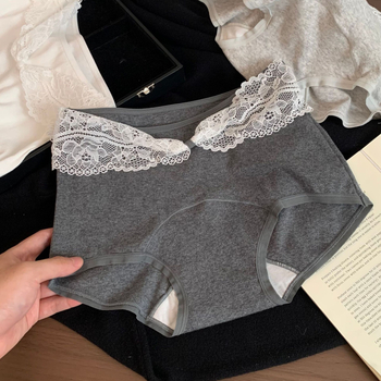 Chiloți femei din bumbac, talie medie, material tricotat 90–95% bumbac, căptușeală a zonei intime 100% bumbac, respirabili