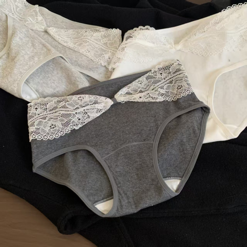 Chiloți femei din bumbac, talie medie, material tricotat 90–95% bumbac, căptușeală a zonei intime 100% bumbac, respirabili