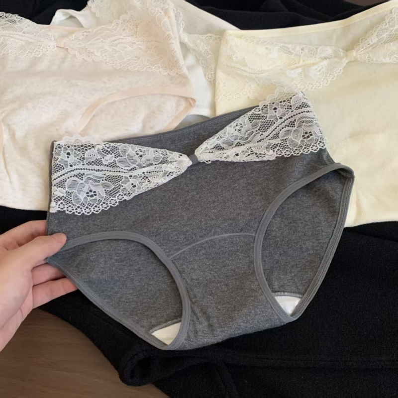 Chiloți femei din bumbac, talie medie, material tricotat 90–95% bumbac, căptușeală a zonei intime 100% bumbac, respirabili