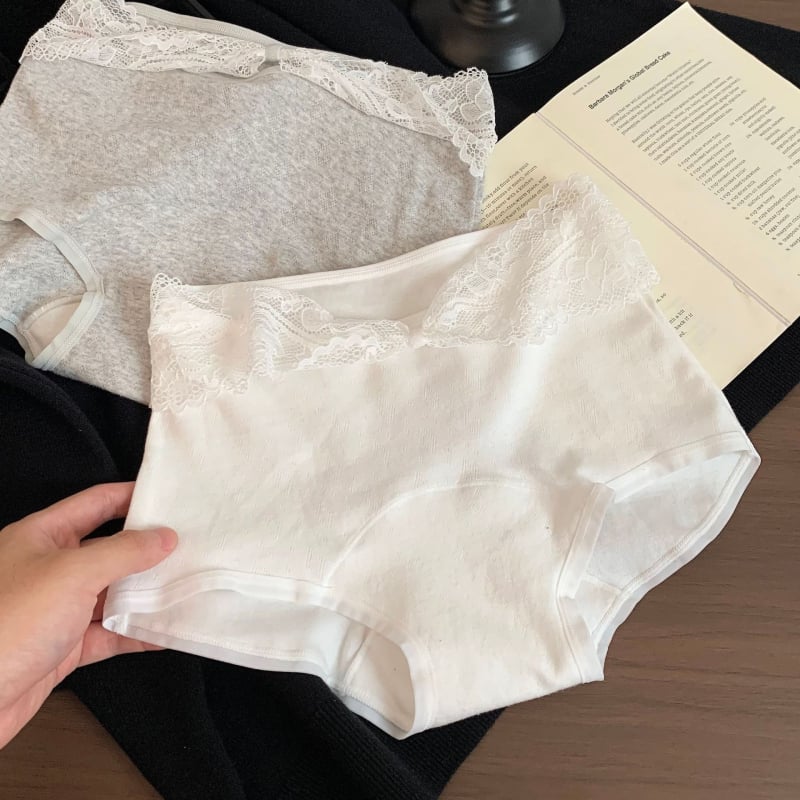 Chiloți femei din bumbac, talie medie, material tricotat 90–95% bumbac, căptușeală a zonei intime 100% bumbac, respirabili