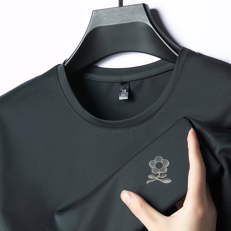 Pánske tričko z Ice Silk s Mulberry hodvábom 71–80%, úzky strih, okrúhly výstrih, krátke rukávy, geometrická potlač, leto 2025