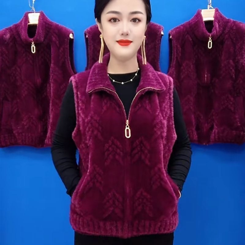 Ženski vest od imitacije mink velura, polo ovratnik, chenille tkanina s elastanom ispod 30%, regular kroj, proljeće 2025