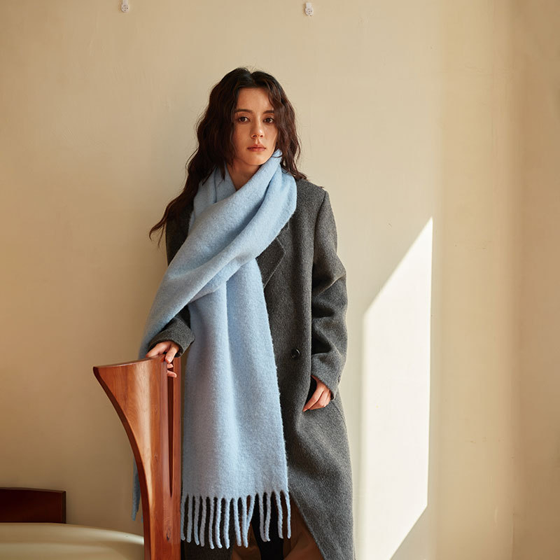 Šal od vunene smese, 20% vune, twill pleteni, boja po niti, mekan na dodir