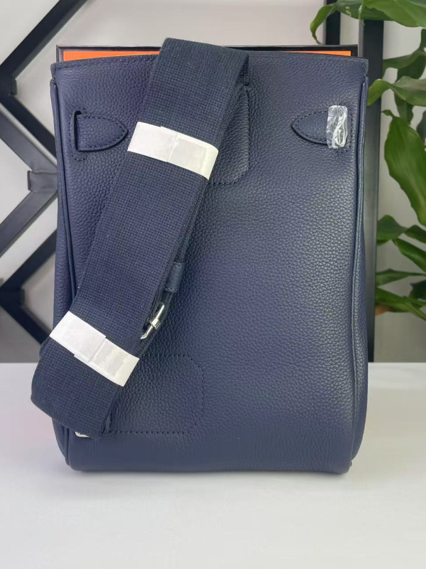 Muška torba za prsni dio od prvog sloja teleće kože s teksturom Lychee, prozračna i vodootporna, proširiva kapacitet, neutralan stil