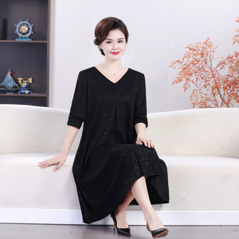 Hosszú ujjú midi ruha, derékszűkítő fazon, karcsúsító hatás, tavasz–ősz viseléséhez, csillogó flitterekkel