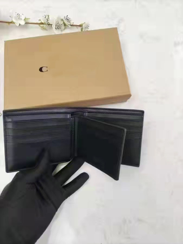 Muški Bi-fold novčanik od PU kože s Lychee teksturom | Materijal: PU; Tekstura: Lychee; Bi-fold dizajn; Vodootporan, Ultra lagan, Proširiv
