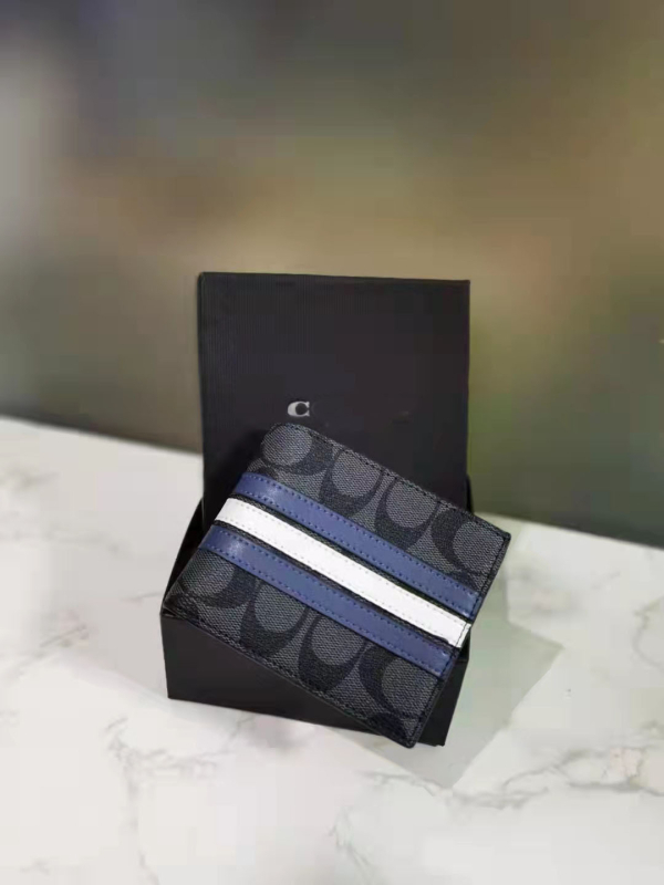 Muški Bi-fold novčanik od PU kože s Lychee teksturom | Materijal: PU; Tekstura: Lychee; Bi-fold dizajn; Vodootporan, Ultra lagan, Proširiv