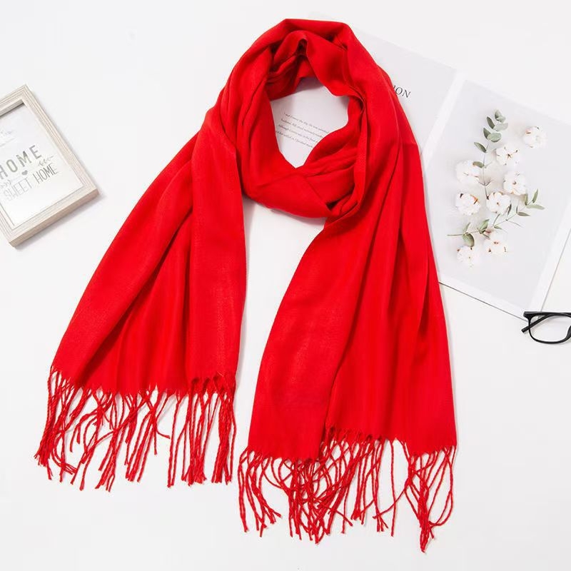 Zimski šal u klasičnom britanskom stilu sa resicama, topao i svestran za parove (Materijal: Poliester; Pletenje: Warp knitting; Sezona: Zima; Stil: Fashion Commuter, Elegantno, Minimalističko).