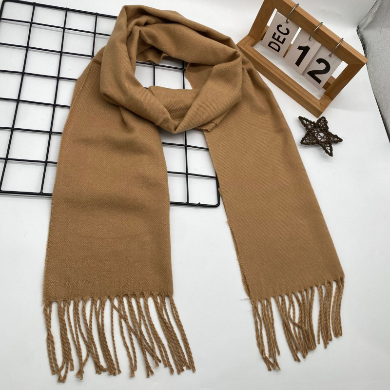 Zimski šal u klasičnom britanskom stilu sa resicama, topao i svestran za parove (Materijal: Poliester; Pletenje: Warp knitting; Sezona: Zima; Stil: Fashion Commuter, Elegantno, Minimalističko).