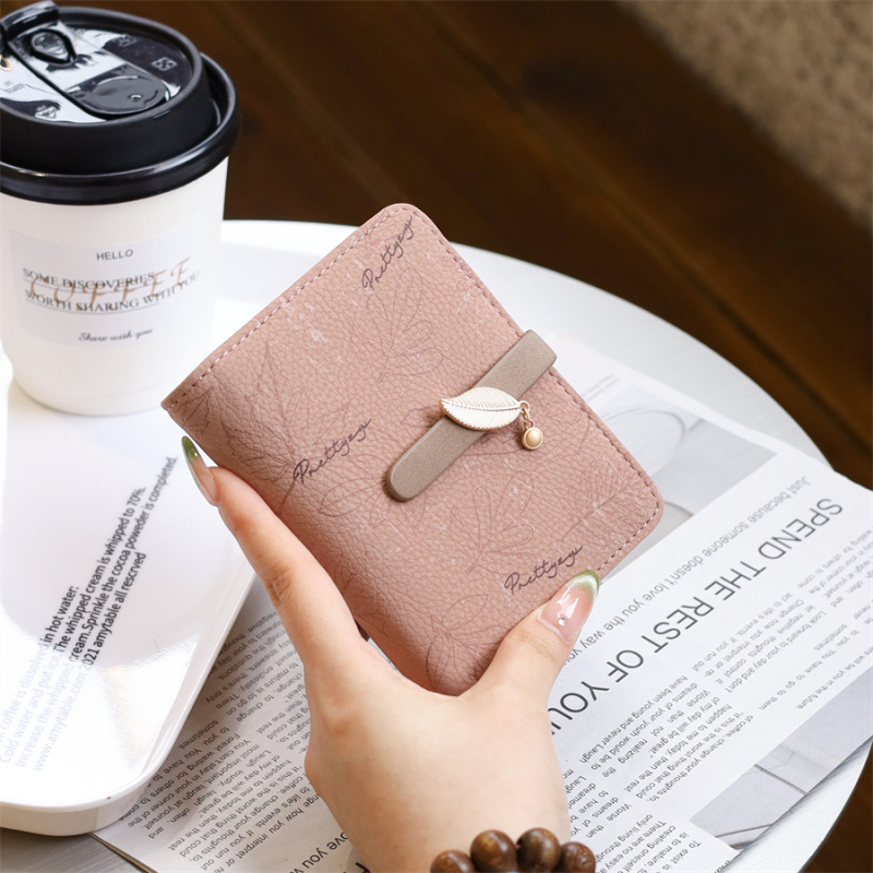 Női mini pénztárca virágmintával, rövid kialakítású csattal és cipzárral, PU bőr, városi egyszerű stílus, Love Step márka, bélés poliészter, 2025