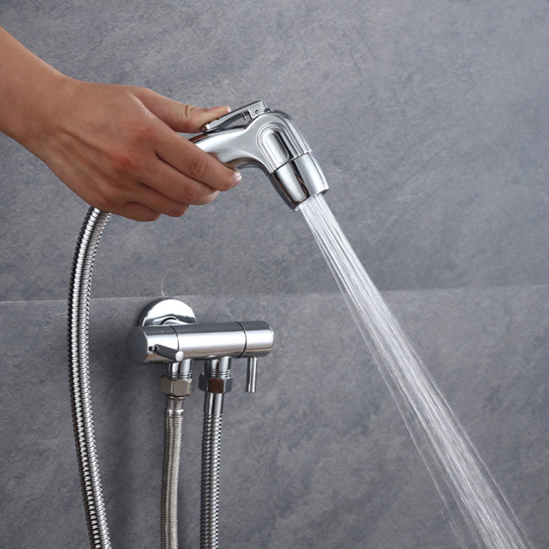 Toaletna bidet tryska — ABS, kromirani premaz, 4-punktno spoj, radna temperatura 0–90°C