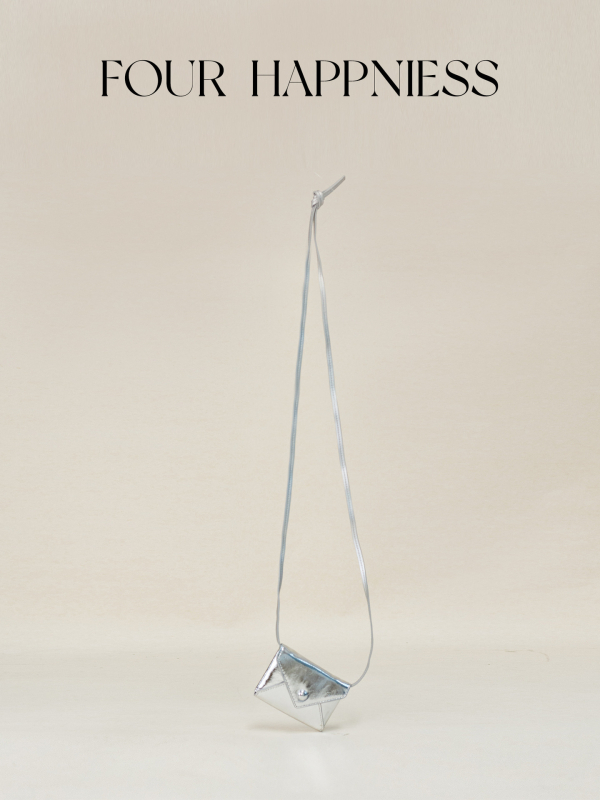 Μικρό πορτοφόλι-θήκη καρτών από πρώτο στρώμα βοδινού δέρματος, γνήσιο δέρμα, υπερ-ελαφρύ, αστικός μινιμαλισμός, επένδυση από δέρμα βοδινού