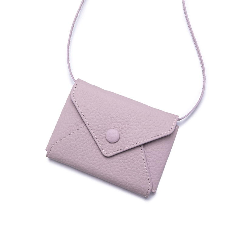 Mini crossbody držač kartice — prava koža, prvi sloj teleće kože, jednobojni uzorak, svjež i sladak stil, ljeto 2025