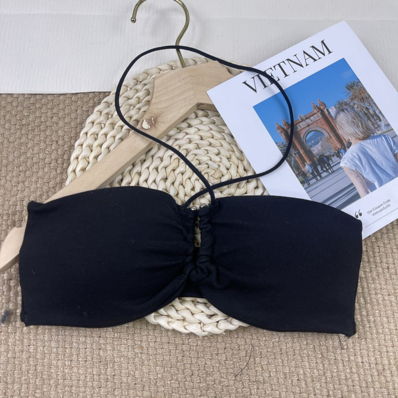 Top s omotnicom za prsa – seksi halterneck, fiksni košarice, srednje oblikovane košarice