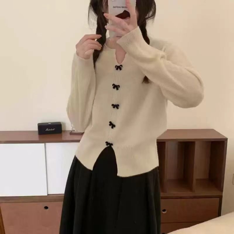 Kardigan od poliestera, francuski stil, okrugli izrez, dugi rukavi, duljina 50–65 cm