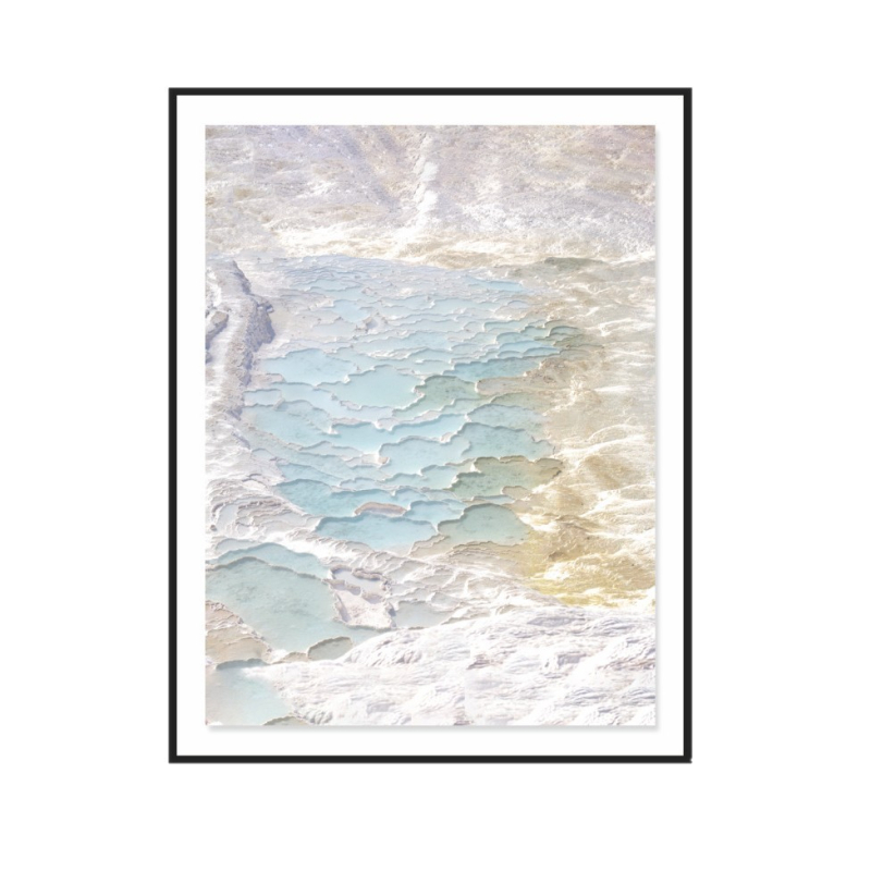 Akril falmatrica lyukak fedésére — dekoratív öntapadós minta geometriai és rajzfilmszerű motívummal, vízálló és olajálló, 1 db