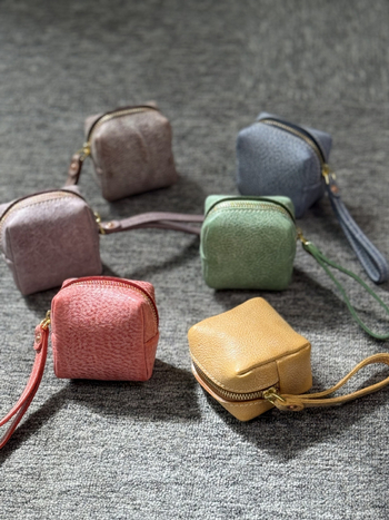 Novčanik za novčiće od prave kože, biljno tanisana koža, gradski minimalistički stil, unisex, podstava od poliester-pamuka