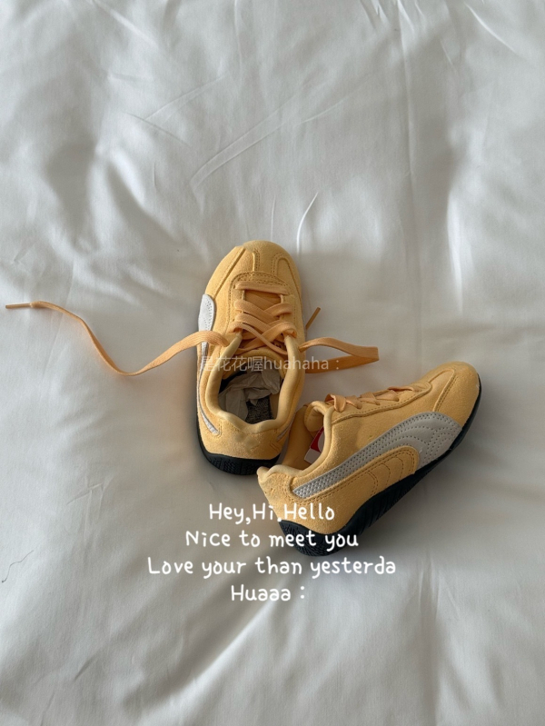 Gyerekeknek készült futócipők hálós felsőrésszel, légáteresztő, vékony talppal, koreai stílus, 1–16 éveseknek