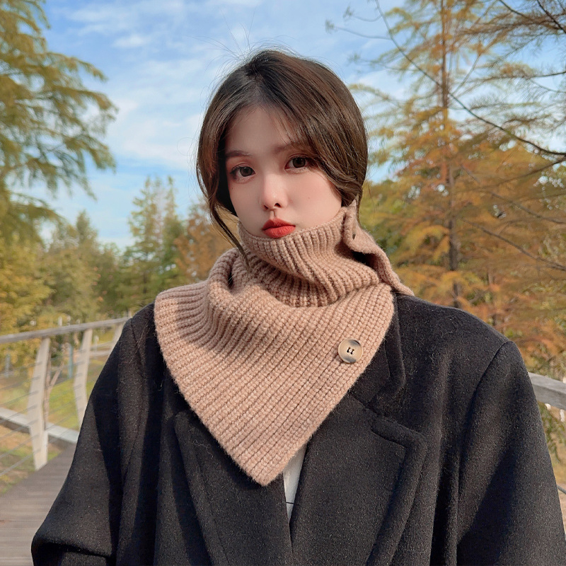 Kötött sál hamis gallérrel és gombokkal – vastag, meleg kiegészítő ősz-télre