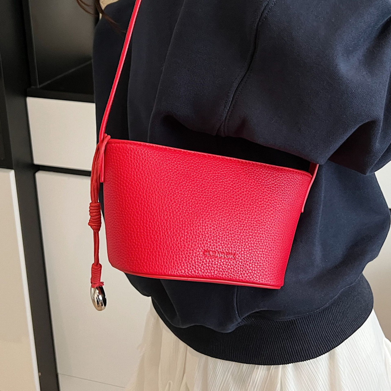 Női bucket táska — városi egyszerűség, PU anyag, bucket forma, mágneszár, belső laminált cipzár