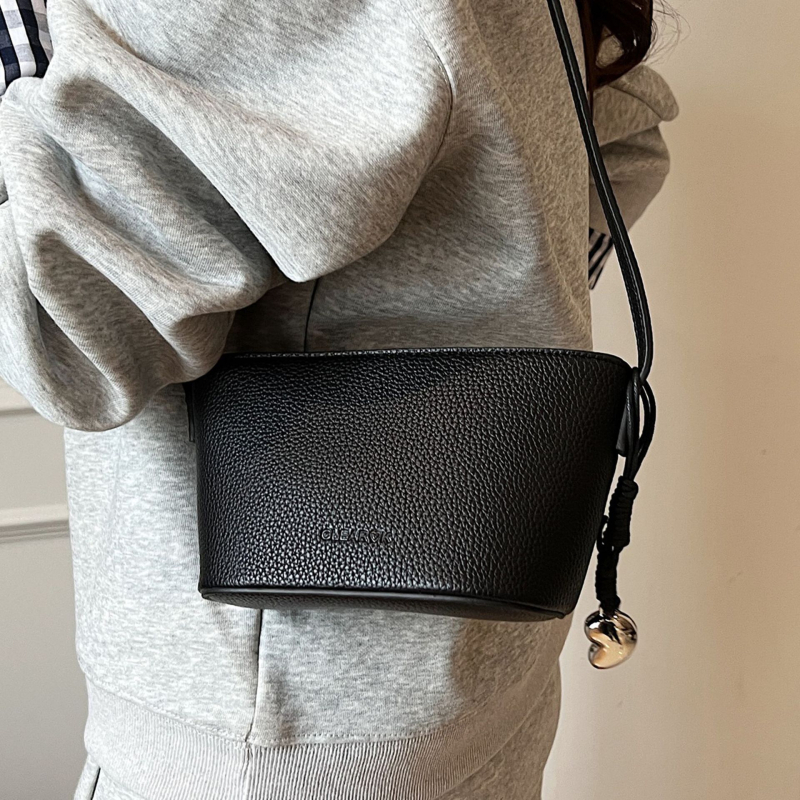 Női bucket táska — városi egyszerűség, PU anyag, bucket forma, mágneszár, belső laminált cipzár