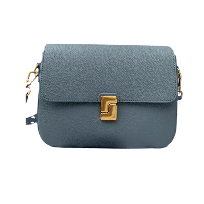 Prava kožna crossbody torba, mali kvadrat, gradski minimalistički stil, vodoravni kvadrat, unutarnji džep sa zatvaračem