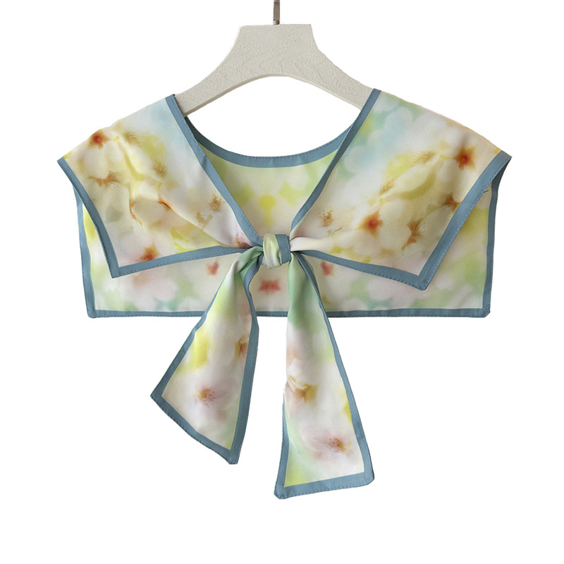 Женски шал с имитационна яка – изкуствена коприна, флорален принт, плоско тъкане, сатенен финиш, декоративно украшение