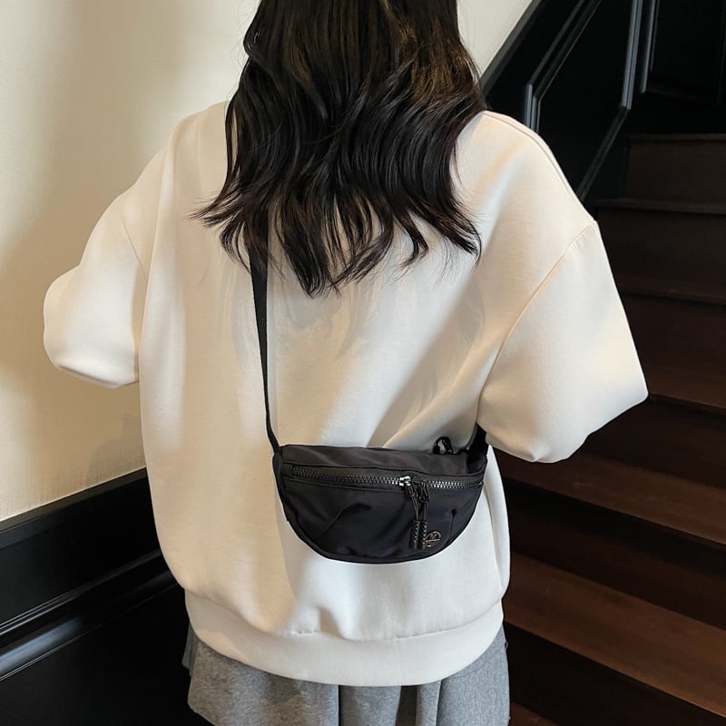 Γυναικεία τσάντα crossbody σε street style, Oxford ύφασμα, νάιλον επένδυση, κλείσιμο με φερμουάρ, θήκη για κινητό, με έναν ιμάντα