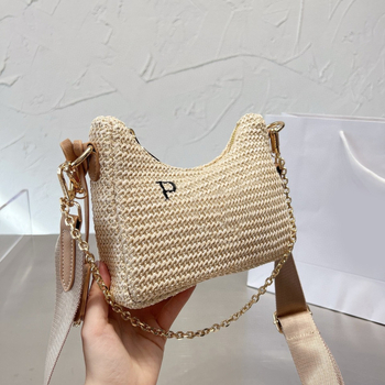 Подмишникова презрамкова чанта – градска минималистична, слама, форма на вареница, цип за затваряне, вътрешен джоб с цип и джоб за телефон