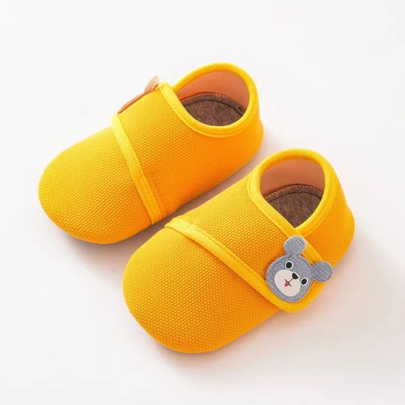 Παιδικές κάλτσες δαπέδου με αντιολισθητική μαλακή σόλα για εσωτερική χρήση (1–3 ετών), πολυεστερικές ίνες, άνοιξη-φθινοπωρο