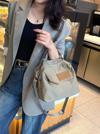 Mukari ženska crossbody torba od Oxford platna, s pretincom za telefon i laminiranim džepom sa zatvaračem, horizontalni kvadratični oblik, zatvaranje na zip
