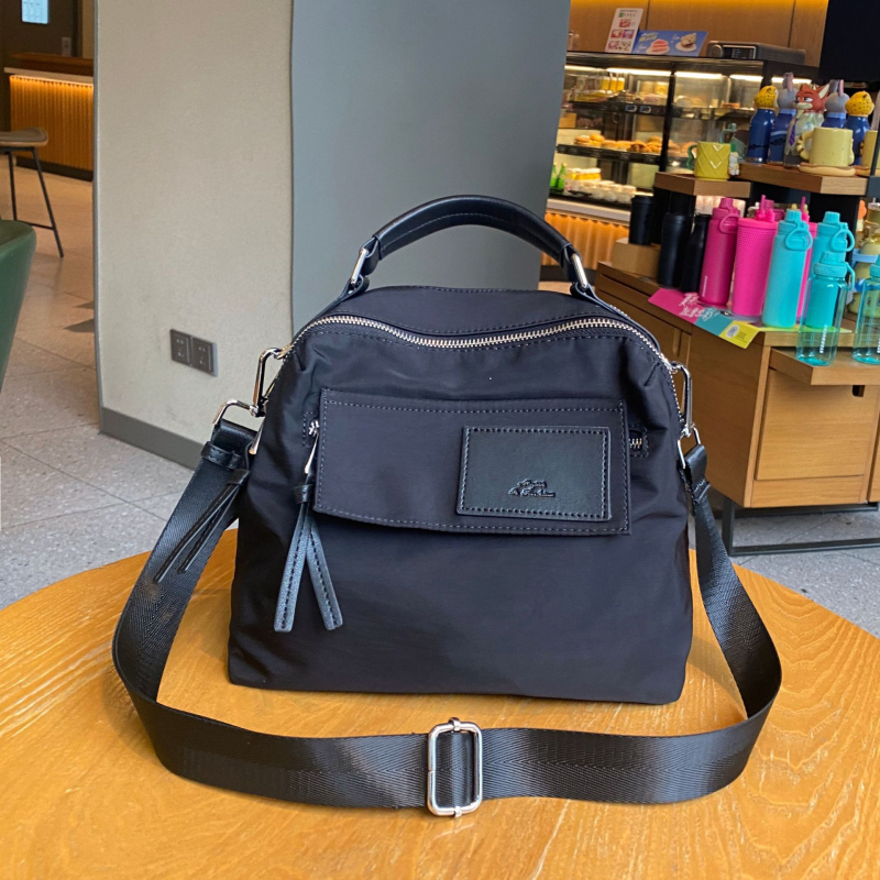 Mukari ženska crossbody torba od Oxford platna, s pretincom za telefon i laminiranim džepom sa zatvaračem, horizontalni kvadratični oblik, zatvaranje na zip
