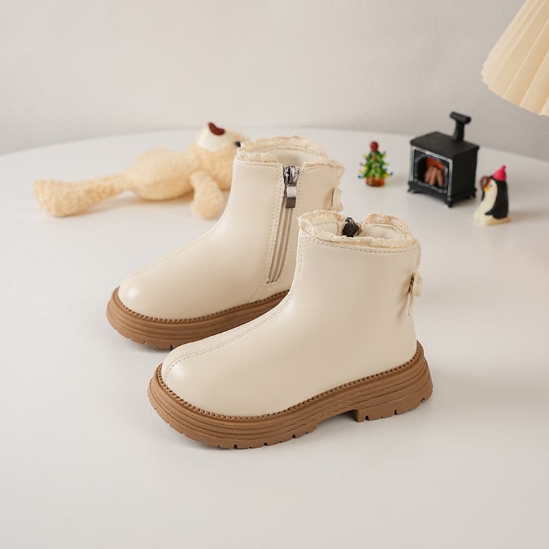 Martin topánky v britskom štýle, vrchná časť z mikrovláknovej kože, bočný zips, gumová podrážka, vnútorná výstelka z umelej krátkej plyše