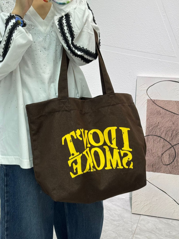 Torbica Tote od platna, ulični stil, vodoravni kvadratni oblik, otvoreni vrh, unutarnja pregrada za dokumente