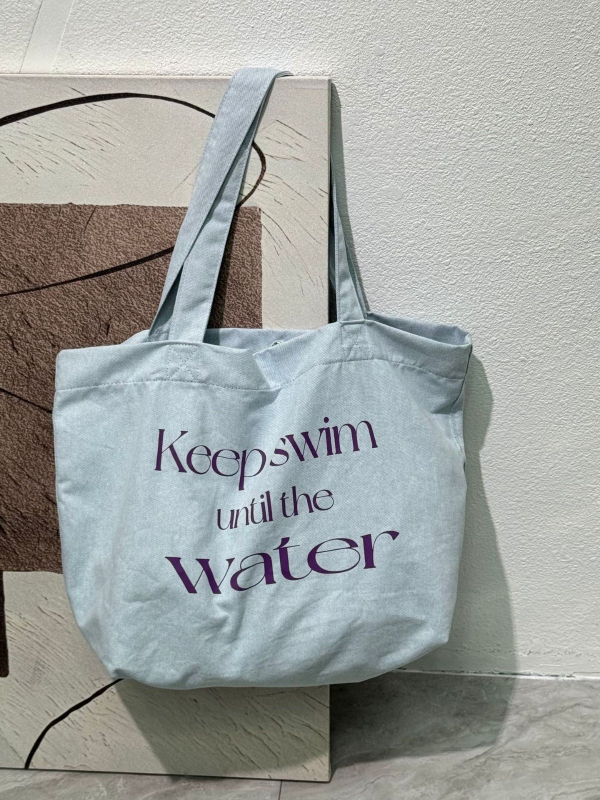 Torbica Tote od platna, ulični stil, vodoravni kvadratni oblik, otvoreni vrh, unutarnja pregrada za dokumente