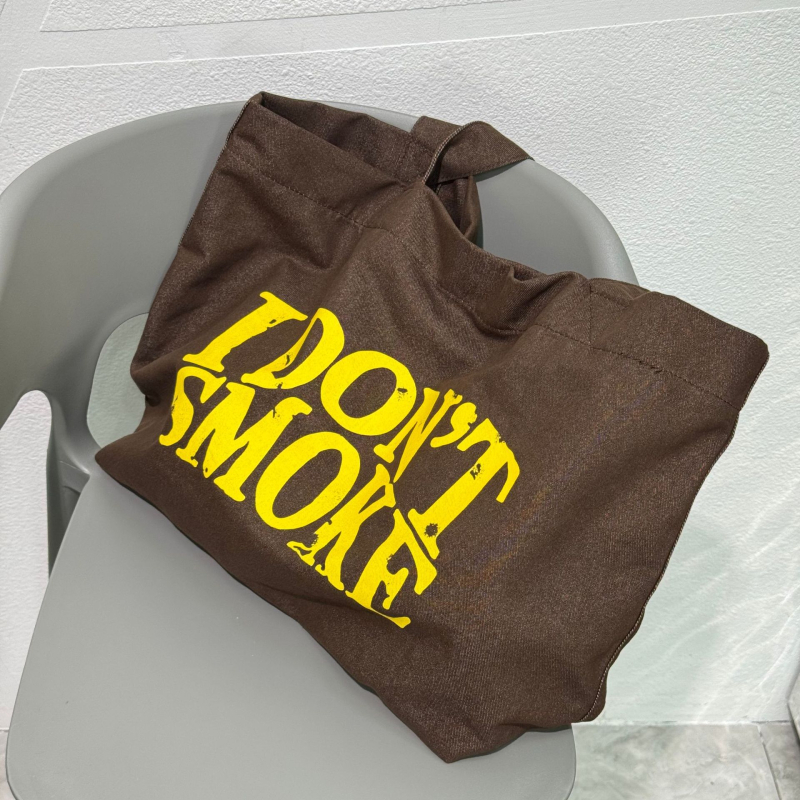 Torbica Tote od platna, ulični stil, vodoravni kvadratni oblik, otvoreni vrh, unutarnja pregrada za dokumente