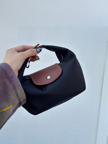 Ženska crossbody torbica s dumpling oblikom, od oxford platna, gradski minimalistički stil, zip zatvarač, poliester podstava