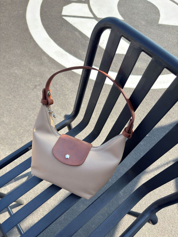 Ženska crossbody torbica s dumpling oblikom, od oxford platna, gradski minimalistički stil, zip zatvarač, poliester podstava