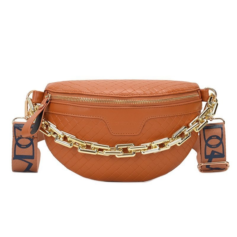 Crossbody torba s debelim lancem i romb dizajnom — PU materijal; karirani uzorak; zatvaranje zipom; unutarnja džep sa zipom