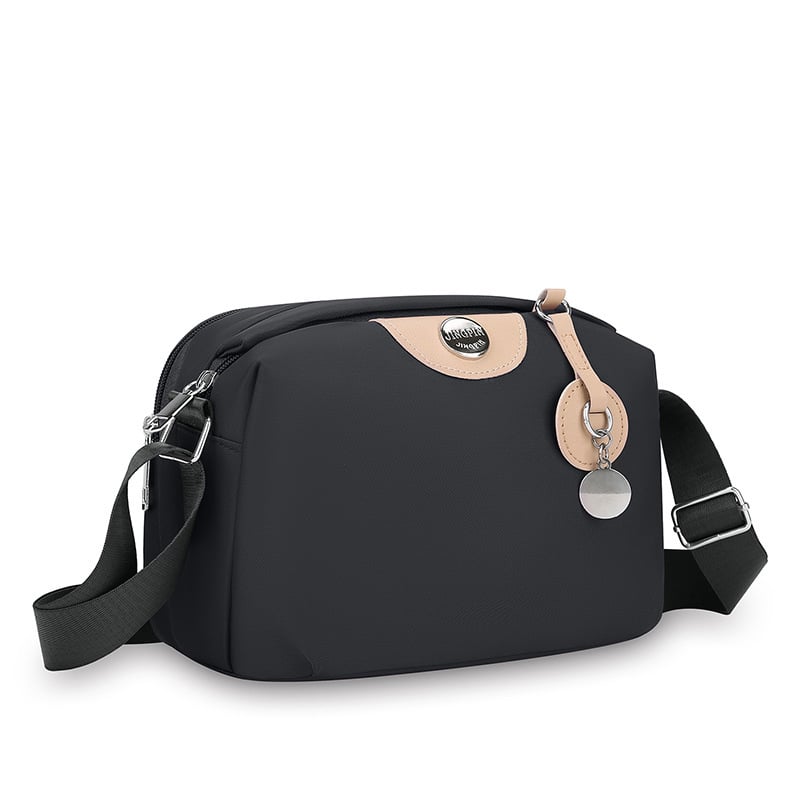 Keresztpántos táska, street-trend stílus, nylon anyag, horizontális négyzet alak, zipzár nyitás