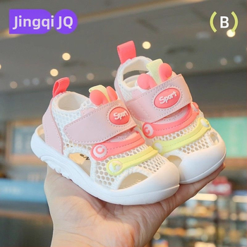 Jingqi ljetne sandale za bebe i malu djecu – mrežasti gornji dio, meka potplata, dišući, protuklizno, Velcro zatvaranje, niski profil, 12–36 mjeseci, uzorak gusjenice