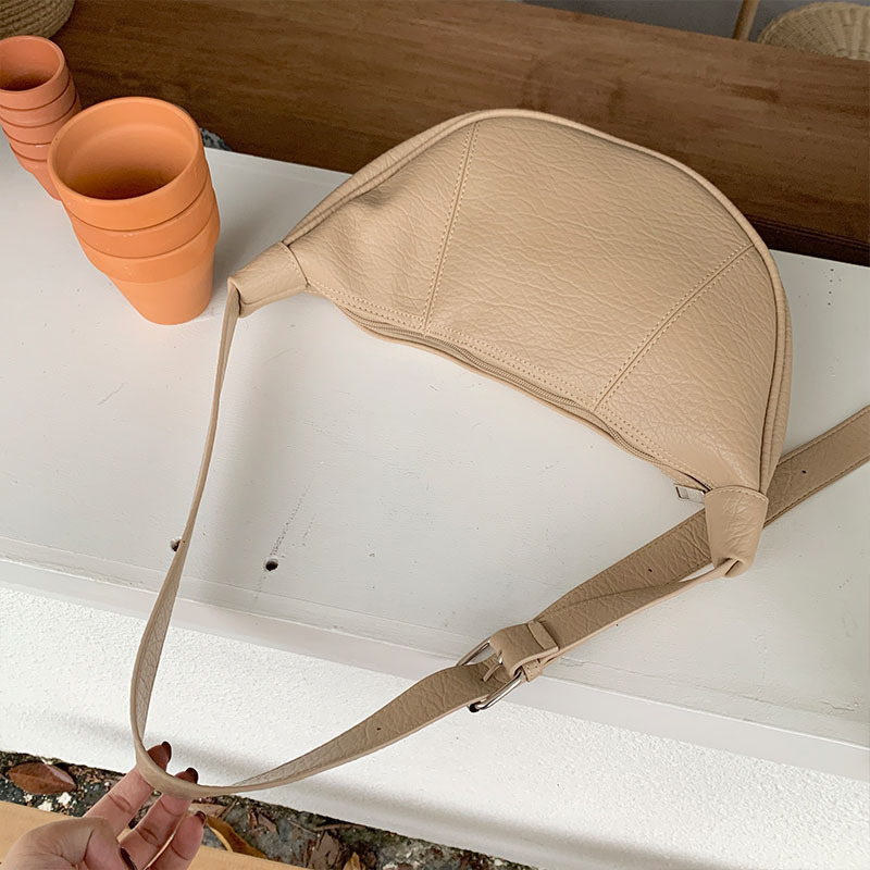 Ženska PU Saddle Bag - dumpling oblik, zatvarač, podstava od poliestera, unutarnji džep sa zatvaračem - The Cobbler King