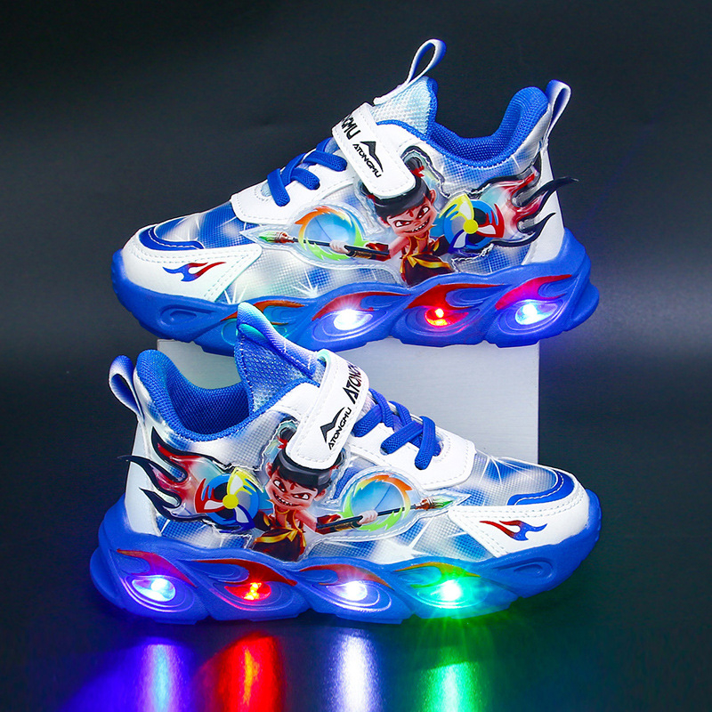 Nezha gyerekek futócipő világítással – hálós felsőrész, Velcro-zárás, EVA talp, légáteresztő, csúszásmentes