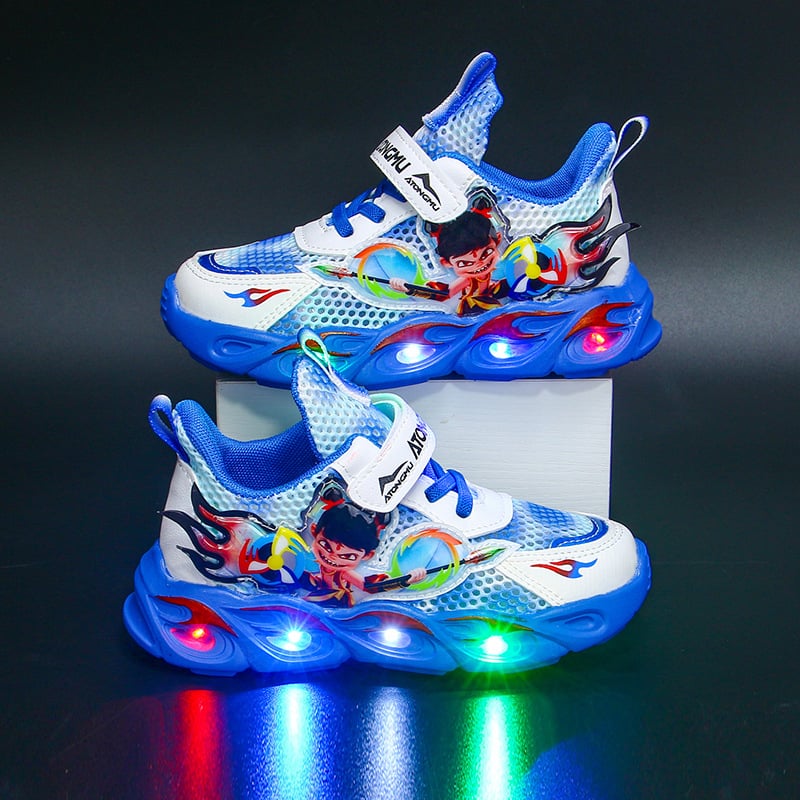 Nezha gyerekek futócipő világítással – hálós felsőrész, Velcro-zárás, EVA talp, légáteresztő, csúszásmentes